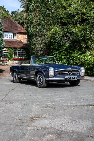 1966 Mercedes - Benz 230 SL Pagoda