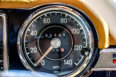 1966 Mercedes - Benz 230 SL Pagoda