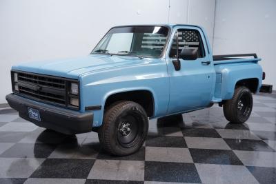 1985 Chevrolet C10 Stepside LS Restomod