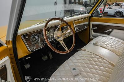 1972 Chevrolet C10 Custom Deluxe