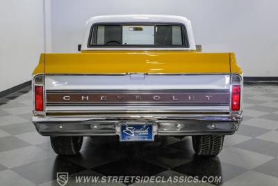 1972 Chevrolet C10 Custom Deluxe