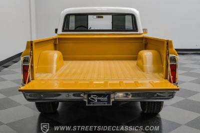 1972 Chevrolet C10 Custom Deluxe