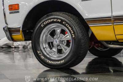 1972 Chevrolet C10 Custom Deluxe
