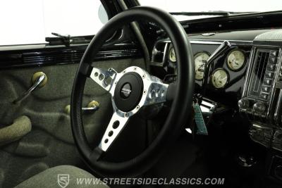 1947 Plymouth Special Deluxe Restomod
