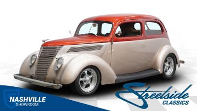 1937 Ford Tudor Slantback