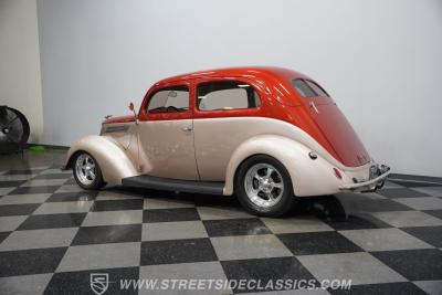 1937 Ford Tudor Slantback
