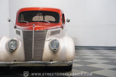 1937 Ford Tudor Slantback