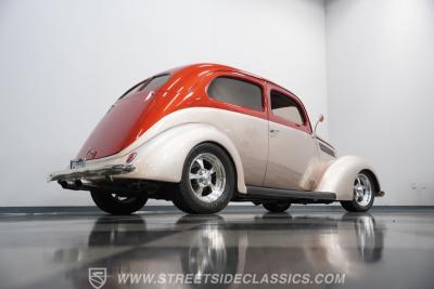 1937 Ford Tudor Slantback