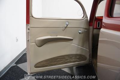 1937 Ford Tudor Slantback