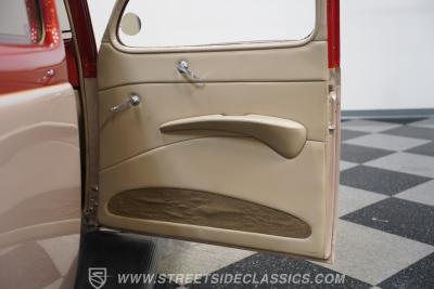 1937 Ford Tudor Slantback