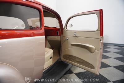 1937 Ford Tudor Slantback