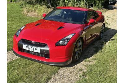 Nissan GT-R V6 Premium Edition