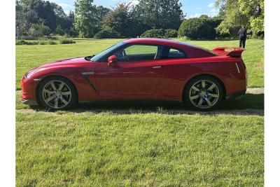 Nissan GT-R V6 Premium Edition