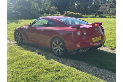Nissan GT-R V6 Premium Edition