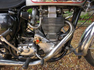 1958 BSA DBD34 GOLD STAR