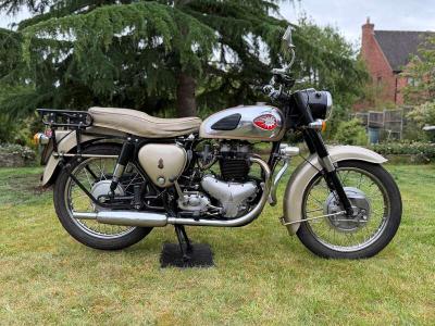 1960 BSA A10 GOLDEN FLASH