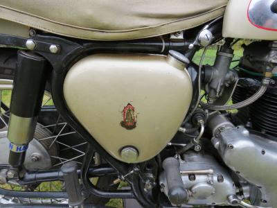 1960 BSA A10 GOLDEN FLASH