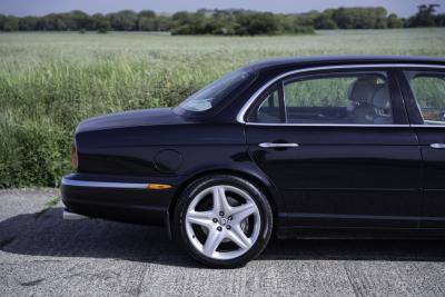 2004 Jaguar XJ SUPER V8