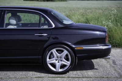 2004 Jaguar XJ SUPER V8