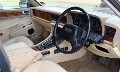 1990 Daimler XJ40 by Lynx (4 litre)
