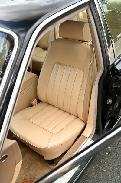 1990 Daimler XJ40 by Lynx (4 litre)