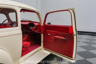1939 Chevrolet Master Deluxe Restomod