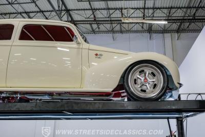 1939 Chevrolet Master Deluxe Restomod