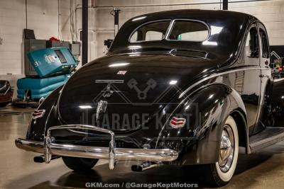 1940 Ford Deluxe