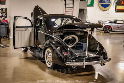 1940 Ford Deluxe