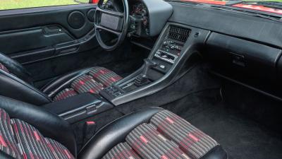 1989 Porsche 928 S4