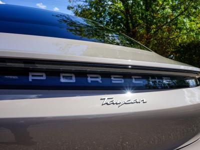 2022 Porsche Performance 79.2kWh Auto RWD 4dr (11kW Charger)