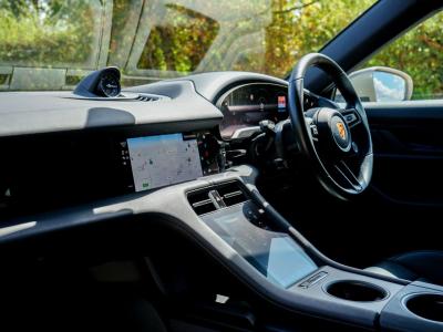 2022 Porsche Performance 79.2kWh Auto RWD 4dr (11kW Charger)