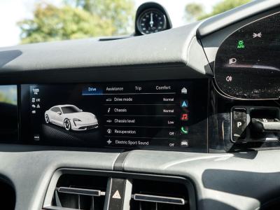 2022 Porsche Performance 79.2kWh Auto RWD 4dr (11kW Charger)