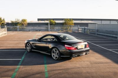 2012 Mercedes - Benz SL63 AMG