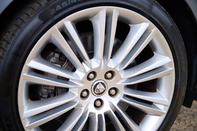 2010 Jaguar XJ V8 Portfolio Auto