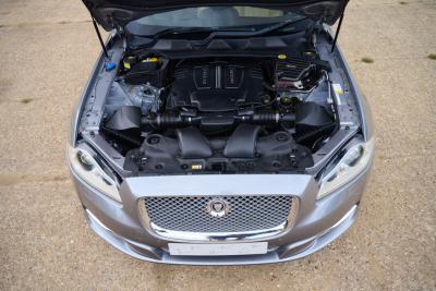 2010 Jaguar XJ V8 Portfolio Auto