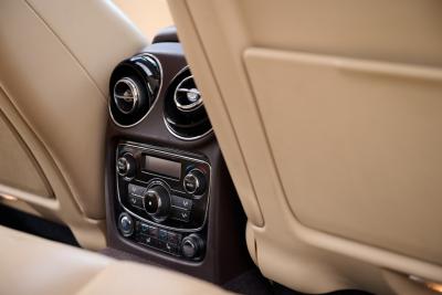 2010 Jaguar XJ V8 Portfolio Auto