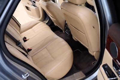 2010 Jaguar XJ V8 Portfolio Auto