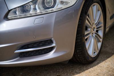 2010 Jaguar XJ V8 Portfolio Auto