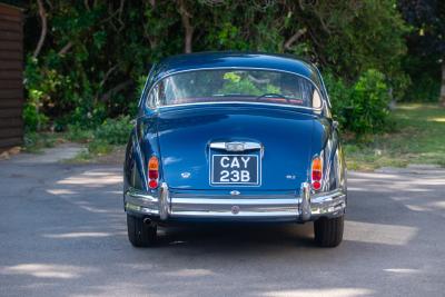 1964 Jaguar Mk. II (2.4 litre)