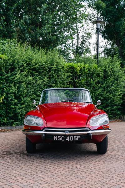 1969 Citro&euml;n DS 21 D&eacute;capotable by Ivanoff