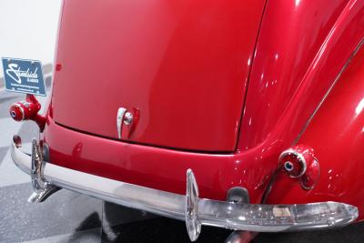 1937 Ford Deluxe