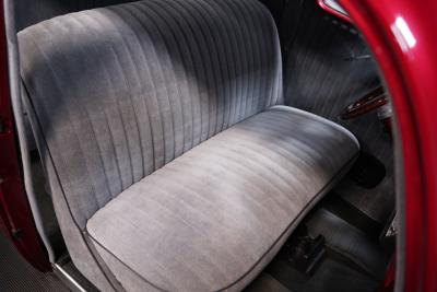 1937 Ford Deluxe