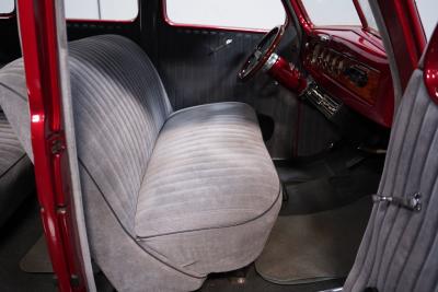 1937 Ford Deluxe
