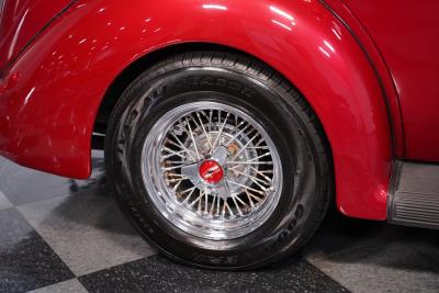 1937 Ford Deluxe
