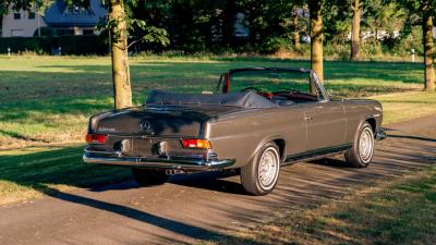 1967 Mercedes - Benz 250 SE Cabriolet