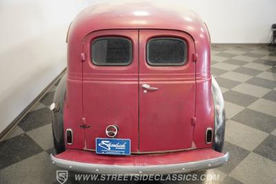 1941 Plymouth P11