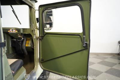 2002 AM General M1123