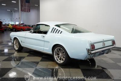 1966 Ford Mustang 2+2 Fastback Coyote Restomod