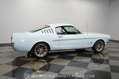 1966 Ford Mustang 2+2 Fastback Coyote Restomod
